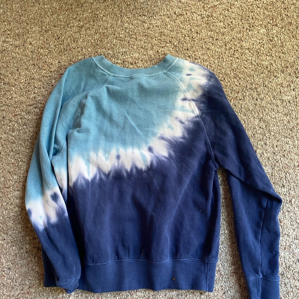 CUTE WHITE/DARKBLUE/LIGHTBLUE LONG SLEEVE!!